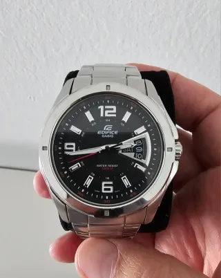 Reloj Casio Edifice Negro y Plateado