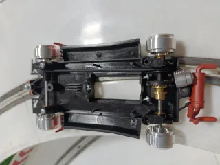 Chasis Slot 1/32 Lancia Delta S4 de SRC