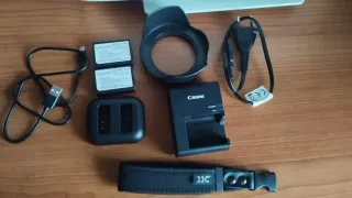 Pack Cámara Canon EOS 2000D