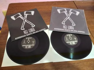 Negu Gorriak - Borreroak Baditu Milaka Aurpegi.