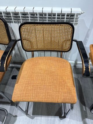 Conjunto 4 sillas Cesca + 1 con reposabrazos