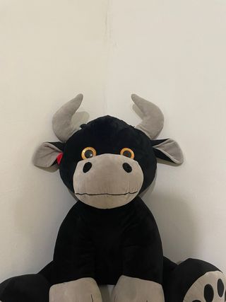 Peluche Toro Negro