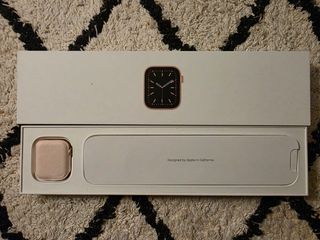 Apple Watch Series 6 40mm - Alumínio Dourado