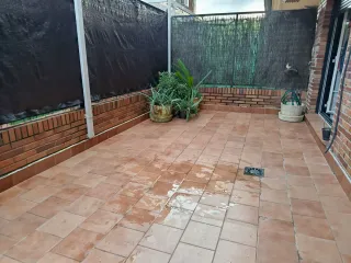 Chalet adosado zona Universidad, buen estado.