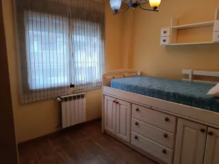 Chalet adosado zona Universidad, buen estado.