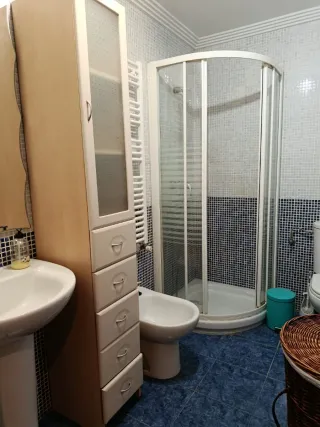 Chalet adosado zona Universidad, buen estado.