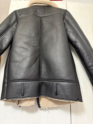 Cazadora doble faz Stradivarius Negra/Beige