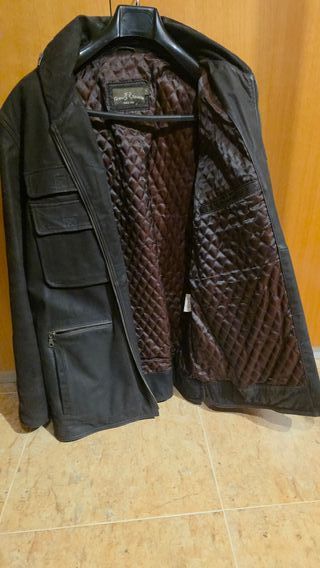 Chaqueta de cuero marrón