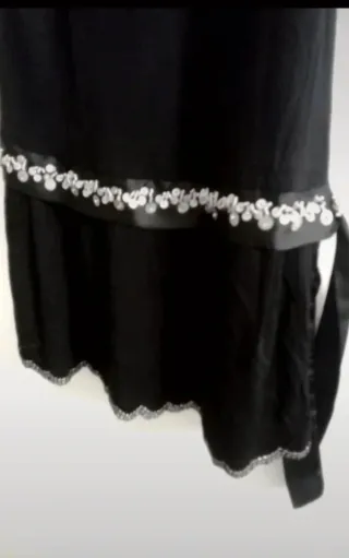 Vestido Zara negro con pedrería Talla S