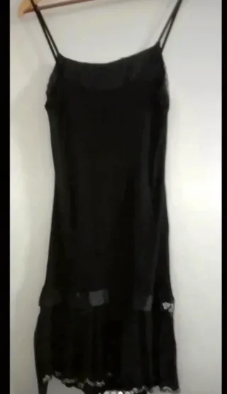 Vestido Zara negro con pedrería Talla S