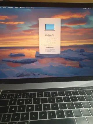 MacBook Pro 15” 2018 | i7 6 núcleos | 16GB RAM