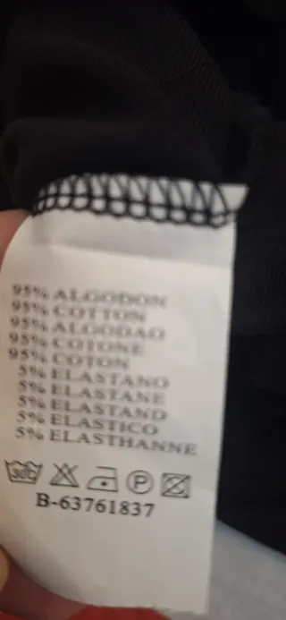 Top negro escotado cremallera Talla S/M