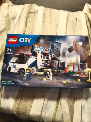 LEGO City Camión Laboratorio Criminal 60418