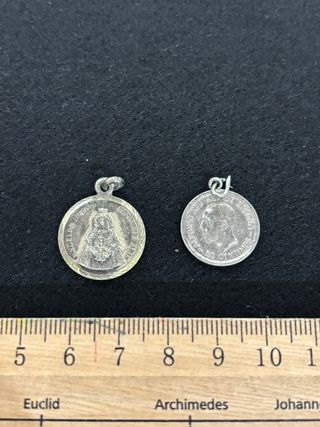 Lote 9 medallas y cruces antiguas