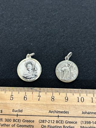 Lote 9 medallas y cruces antiguas