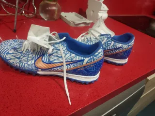 Zapatillas multitacos Nike CR7 Talla 42.5