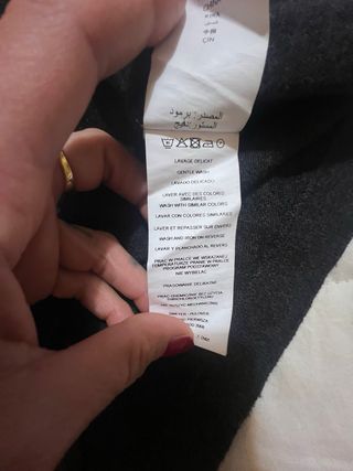 Maglione grigio scuro scollo a V