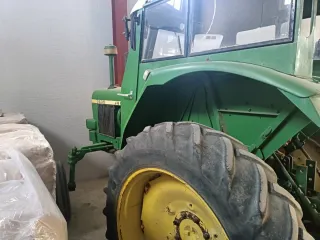 Tractor John Deere H-VE 04749