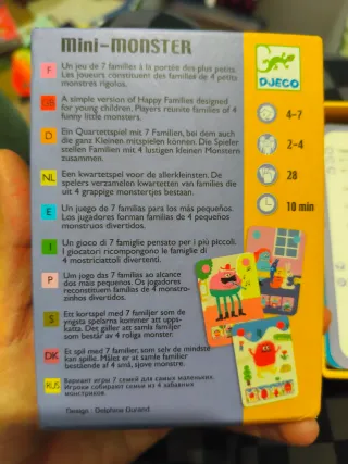 Juego de cartas Mini-Monster Djeco