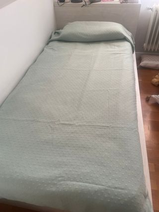 Conjunto colcha, plaid y cojín.