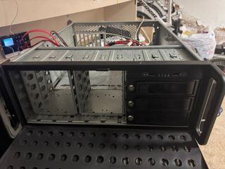 Caja Rack Servidor/PC