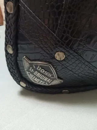 Casco Retro Negro Piel Cocodrilo