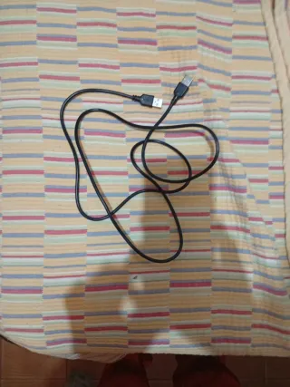 Consola Xbox 360 Negra + Cables y Mando