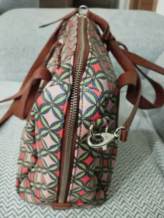 Bolso Fossil estampado geométrico