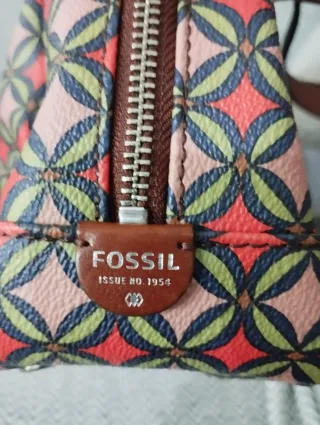Bolso Fossil estampado geométrico