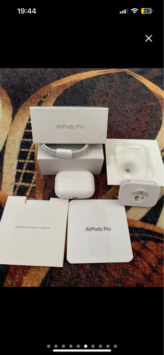 Apple AirPods Pro (2ª Gen) - Blancos