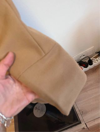 Abrigo Attentif Beige Elegante