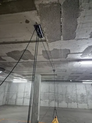 Kayak naranja y rojo