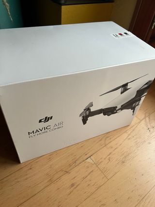 Dron DJI Mavic Air Combo