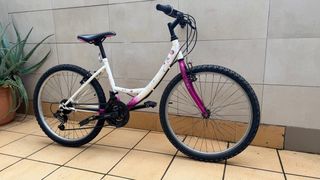 Bicicleta Rockrider Btwin Niña princesa de 24 pulg