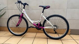 Bicicleta Rockrider Btwin Niña princesa de 24 pulg