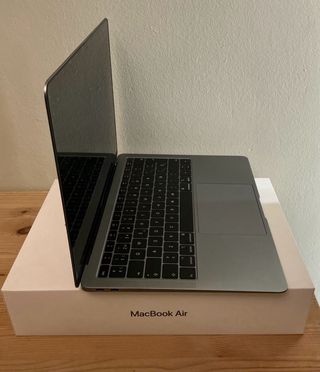 MacBook Air 13 (2019)
