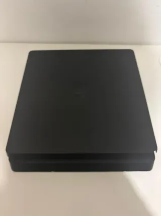 PS4 slim (PlayStation 4) + Mando Azul y Juegos