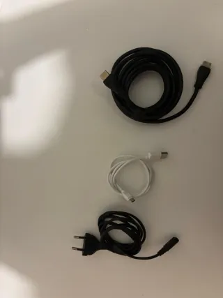 PS4 slim (PlayStation 4) + Mando Azul y Juegos