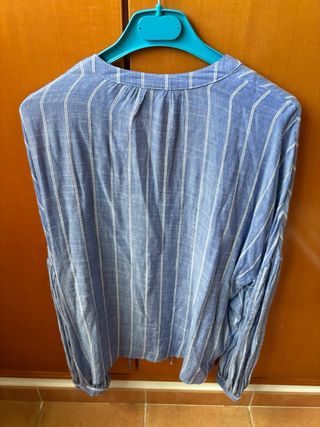 Blusa Stradivarius azul rayas manga murciélago Tal