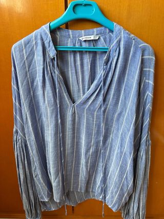 Blusa Stradivarius azul rayas manga murciélago Tal