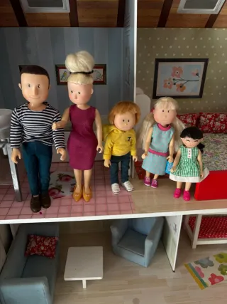 Casa de muñecas Amanda y regalo pie de madera