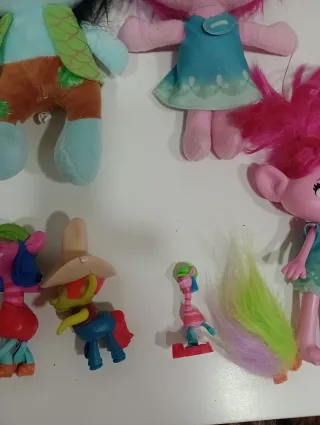 Lote Trolls Peluches y Figuras Hasbro