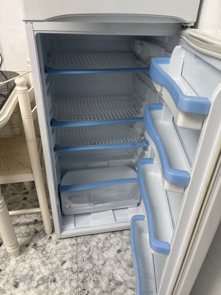 Nevera Indesit Blanca
