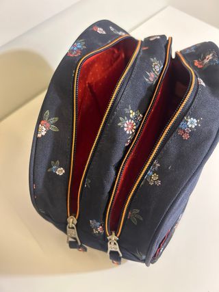 Mochila y neceser Pepe Jeans estampado floral
