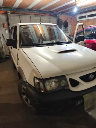 Nissan Terrano II 2001