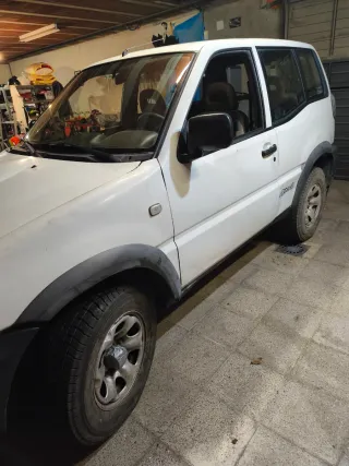 Nissan Terrano II 2001