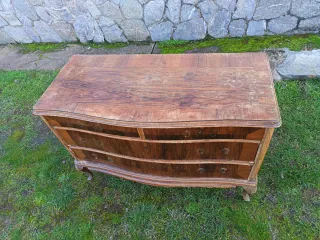 Cómoda antigua de para restaurar, no negociable