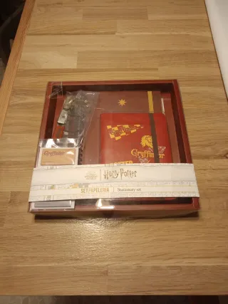 Set Papelería Harry Potter Gryffindor