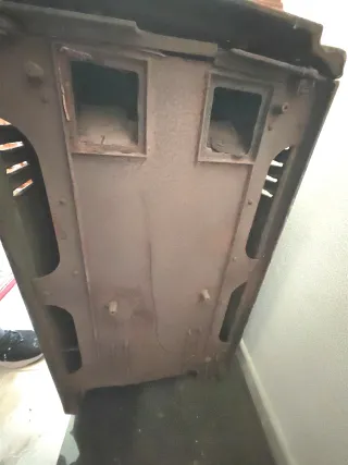 Estufa de leña antigua Monthermé Boiro