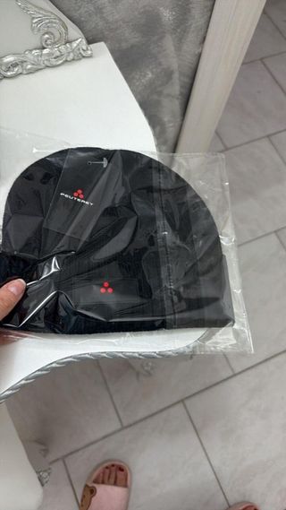 Cappello Peuterey nero